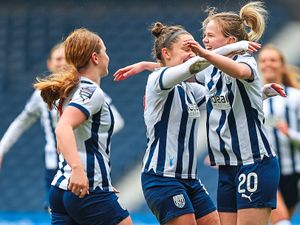Supporting image for story: West Brom forced to settle for point at The Hawthorns