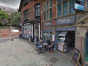 Supporting image for story: Shrewsbury cafe applies for pavement licence