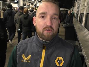 Supporting image for story: 'We should have killed the game off!' Wolves fans on Fulham draw - WATCH
