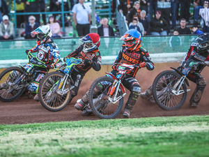 Supporting image for story: Track Talk: Kyle Howarth is going for final glory on home shale