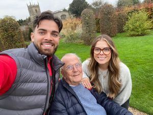 Alex with his father Bruce and sister Eve.