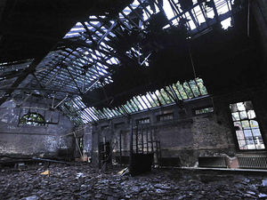 Supporting image for story: Old Willenhall school destroyed in arson attack