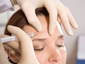 Supporting image for story: Fresh botulism warning from health chiefs after Botox reactions