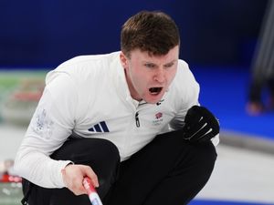Supporting image for story: Great Britain qualify for men’s curling semi-final after Switzerland beat Italy