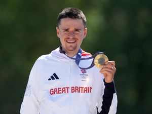 Supporting image for story: Tom Pidcock storms back from puncture to grab dramatic mountain bike gold