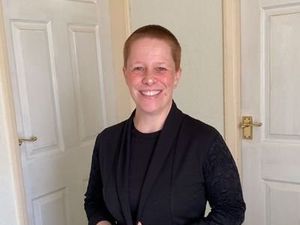 Supporting image for story: How to offer support to a domestic abuse victim