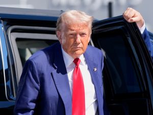 Supporting image for story: Trump safe after Secret Service opened fire at ‘armed suspect’ near golf club