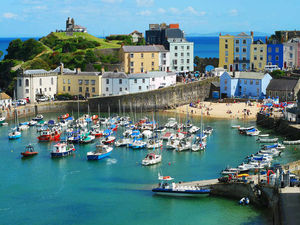Supporting image for story: Terrific times in Tenby