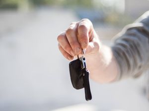 Supporting image for story: Police warn keyless car theft is on the rise