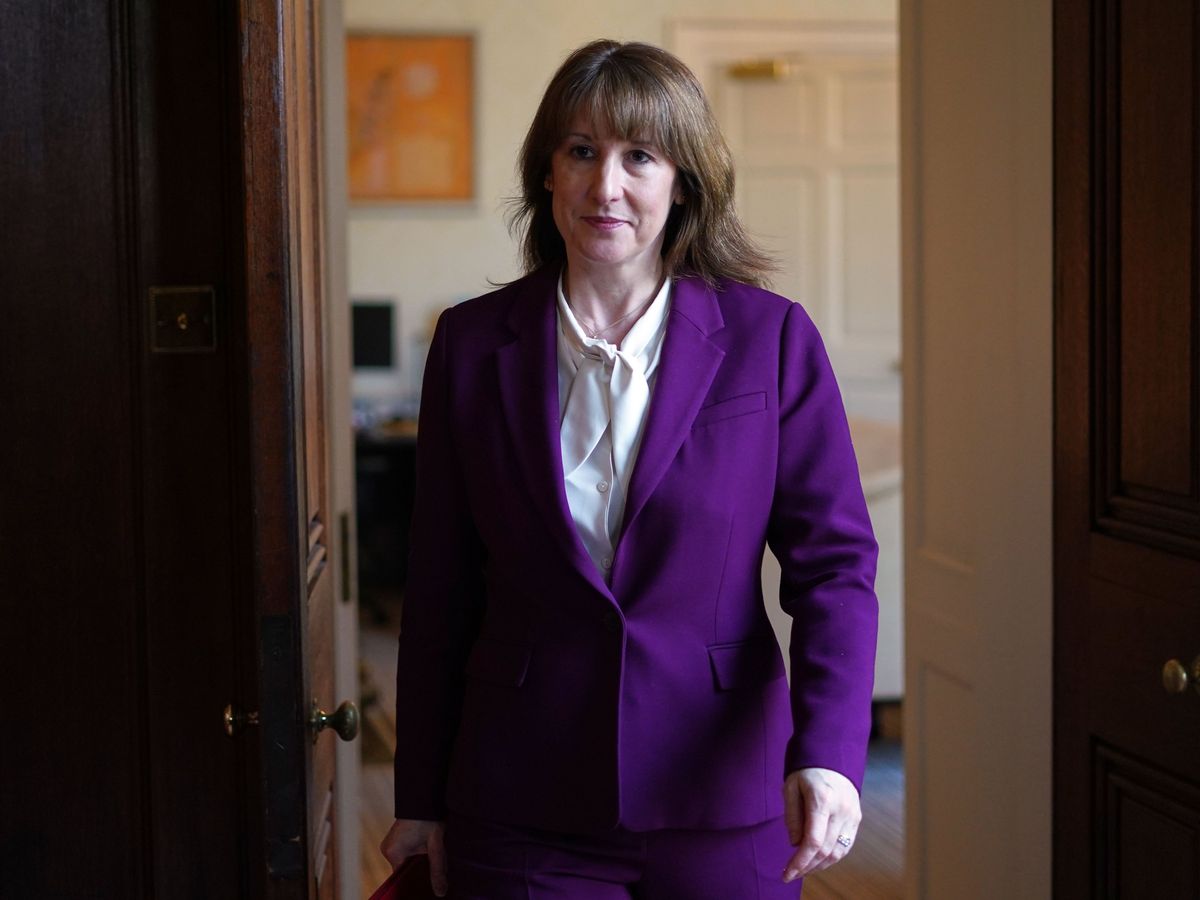 Ministers warn petrol retailers against &lsquo;unfair practices&rsquo;