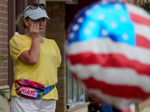 Supporting image for story: Six dead in shooting at Chicago July 4 parade