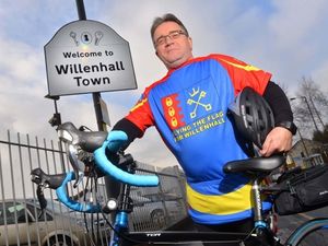 Supporting image for story: Fundraiser to take on bike challenge