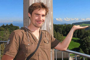 Supporting image for story: Scientist James is spot on with planetary discoveries