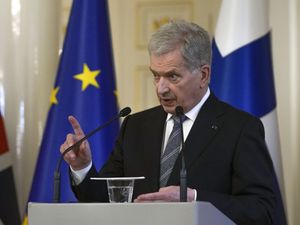 Supporting image for story: Finnish president to make first public declaration about desire to join Nato