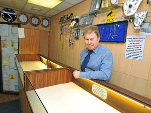 Supporting image for story: Goodwill for Smethwick jewellers after robbery