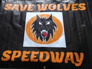 Supporting image for story: Bumper crowd expected for Wolves last ever Bank Holiday meeting at Monmore Green