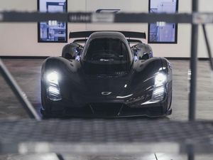 Supporting image for story: The Czinger 21C is a 270mph hypercar with a 3D-printed chassis