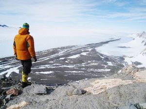 Supporting image for story