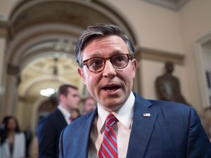 Supporting image for story: US House of Representatives on brink of approving aid for Ukraine and Israel