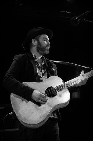 Gaz Coombes. Picture by: Chris Close