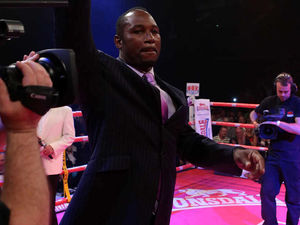 Supporting image for story: Lennox Lewis' Villa date is postponed