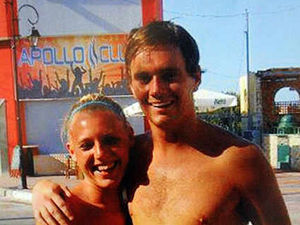 Supporting image for story: Luke Walker's roses for Chelsea Hyndman