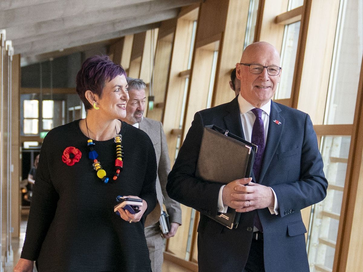 Swinney &lsquo;content&rsquo; Justice Secretary did not breach ministerial code