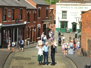 Supporting image for story: Regional tourism leaders call for people to visit West Midlands attractions in person or virtually