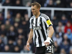 Supporting image for story: Dan Burn bemoans ’10-15 minutes of madness’ as Newcastle lose in Marseille