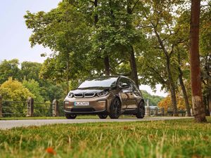 Supporting image for story: BMW adjusts i3 pricing in wake of government grant change