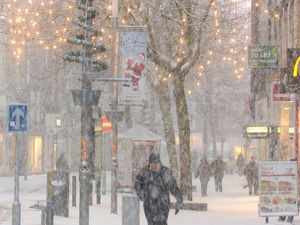 Supporting image for story: West Midlands weather: Wintry weekend with up to 20cm of snow to fall