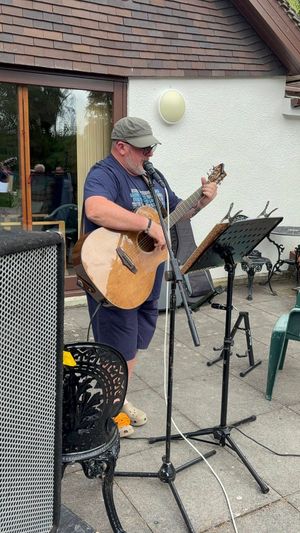 Singer Dai Hilliard at the event