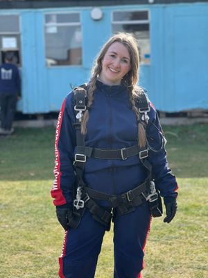 Louise ready for her Charity skydive on behalf of Compton Care 