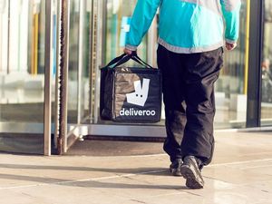 Supporting image for story: Deliveroo to allow customers to order from different restaurants on the same order