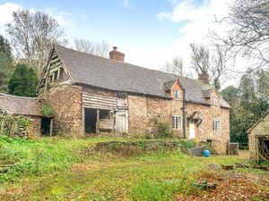 Supporting image for story: Grade II listed farmhouse and former mill up for auction - but it needs plenty of work