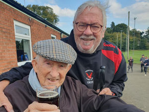Supporting image for story: 91-year-old former British Army rugby player named honorary guest at Oswestry Rugby Club
