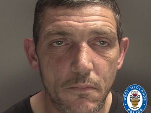 Supporting image for story: Police release image of stalking suspect - people urged to call 999