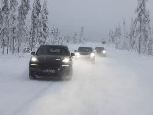 Supporting image for story: Porsche’s updated Cayenne enters final testing stages
