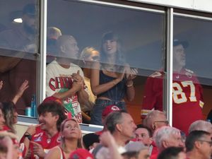 Supporting image for story: Taylor Swift cheers on Kansas City Chiefs star Travis Kelce on NFL opening night