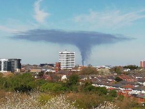 Supporting image for story: Firefighters battle 1,000-ton Willenhall recycling fire