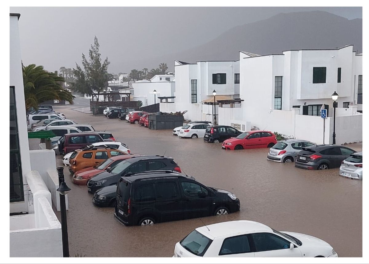 Frightening floods hit popular Canary Islands destination just ahead of Easter getaways with flats destroyed