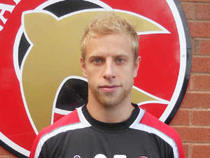 Supporting image for story: Walsall sign Andrew Davies on loan