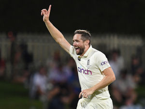 Supporting image for story: Warwickshire's Chris Woakes eager to prove his worth