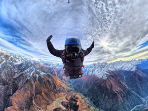 Supporting image for story: See the incredible pictures of Shropshire man Hans as he parachutes over Everest