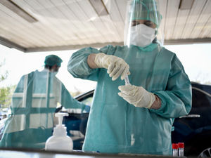 Supporting image for story: Mass testing 'key' in battling Covid-19 in the West Midlands