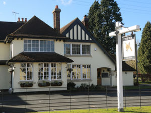 Supporting image for story: Shropshire pub-goers boost chain's performance