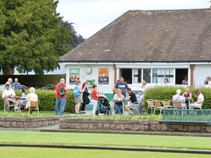 Supporting image for story: 'This is wrong!' Wellington residents' outrage as council closes car park next to park