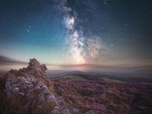 Supporting image for story: Got a new camera for Christmas? Here's why Shropshire is one of the best spots for photographing the night sky