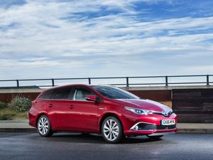 Supporting image for story: Review: The Toyota Auris Hybrid Touring Sports is a mixed bag