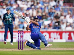 Supporting image for story: England's Jos Buttler needs time to ‘grow into captaincy role’